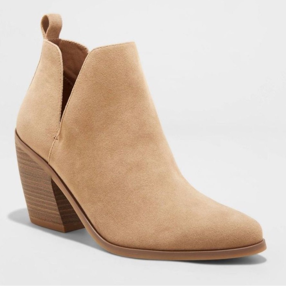 Women's Debbie Boots - Universal Thread Taupe 8